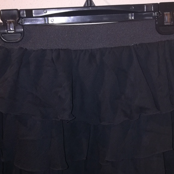 Mossimo Ruffled layered skirt - Picture 3 of 3